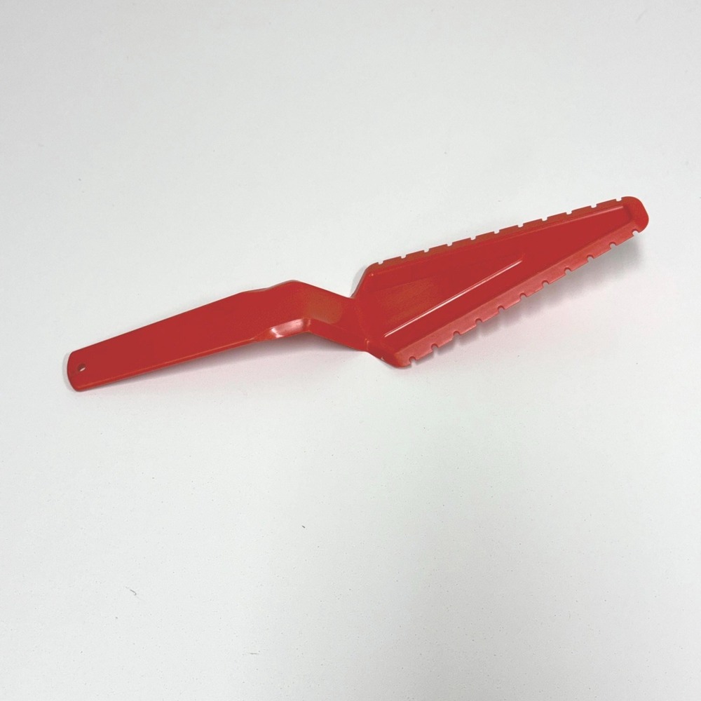 Vtg Tupperware pie and cake server with serated edges 1228 Orange cut and serve